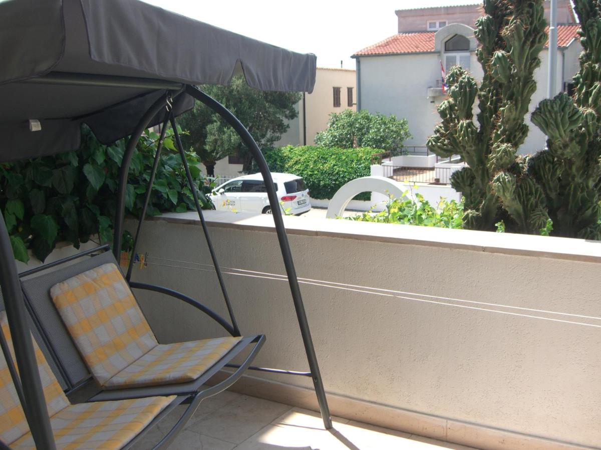 Jarak Makarska