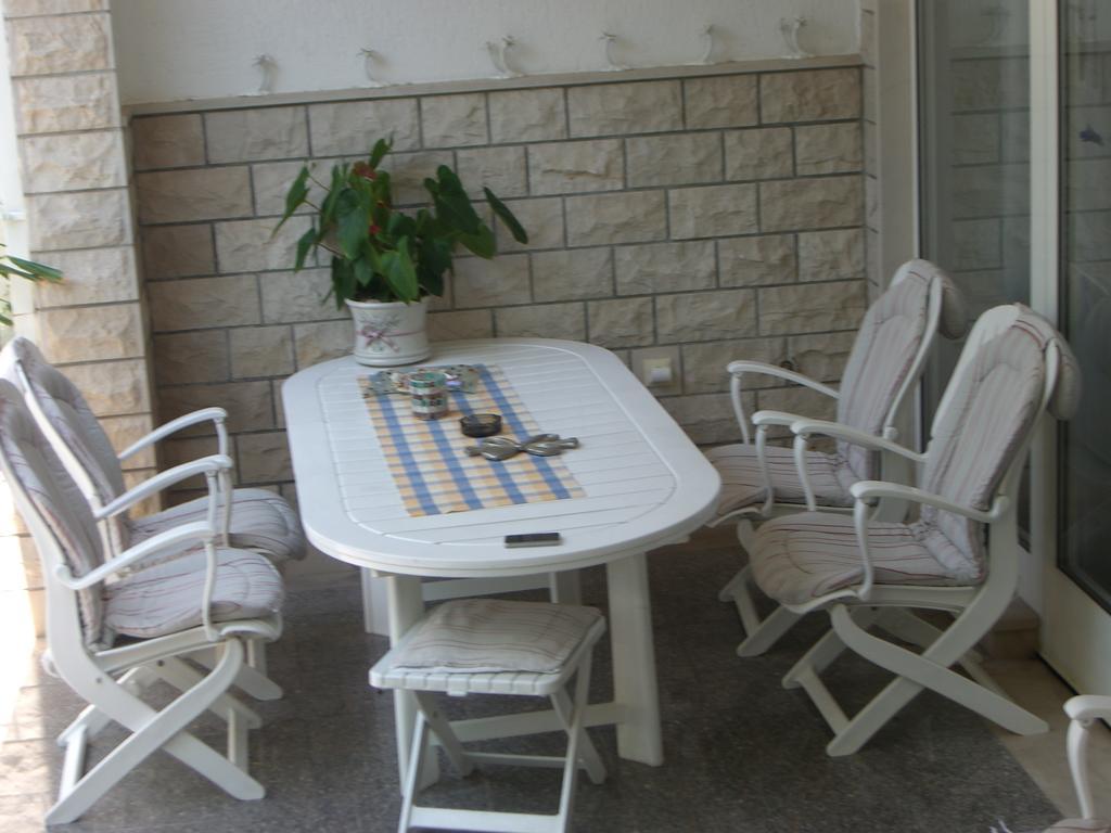 Apartma Jarak